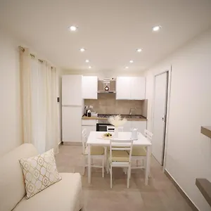 https://fz-house.catania-hotels.net